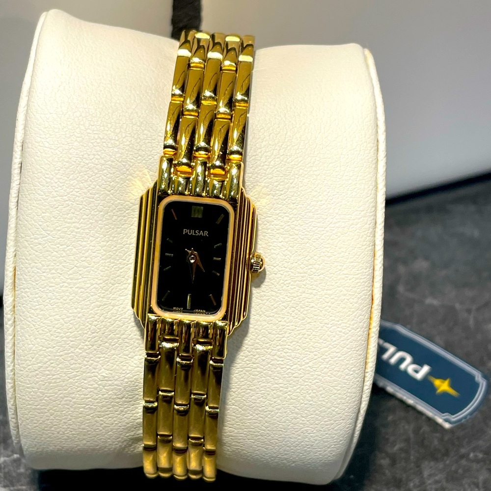 NWT Pulsar Ladies Gold and Black Watch - New Battery